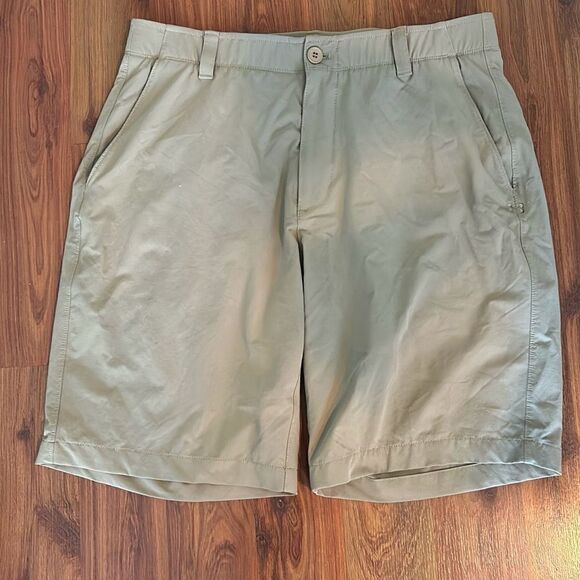 Under Armour tan athletic shorts khaki color size 36 stretch - Picture 1 of 5